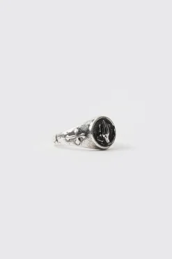 boohooMAN Signet Ring In | UK| Jewellery & Watches