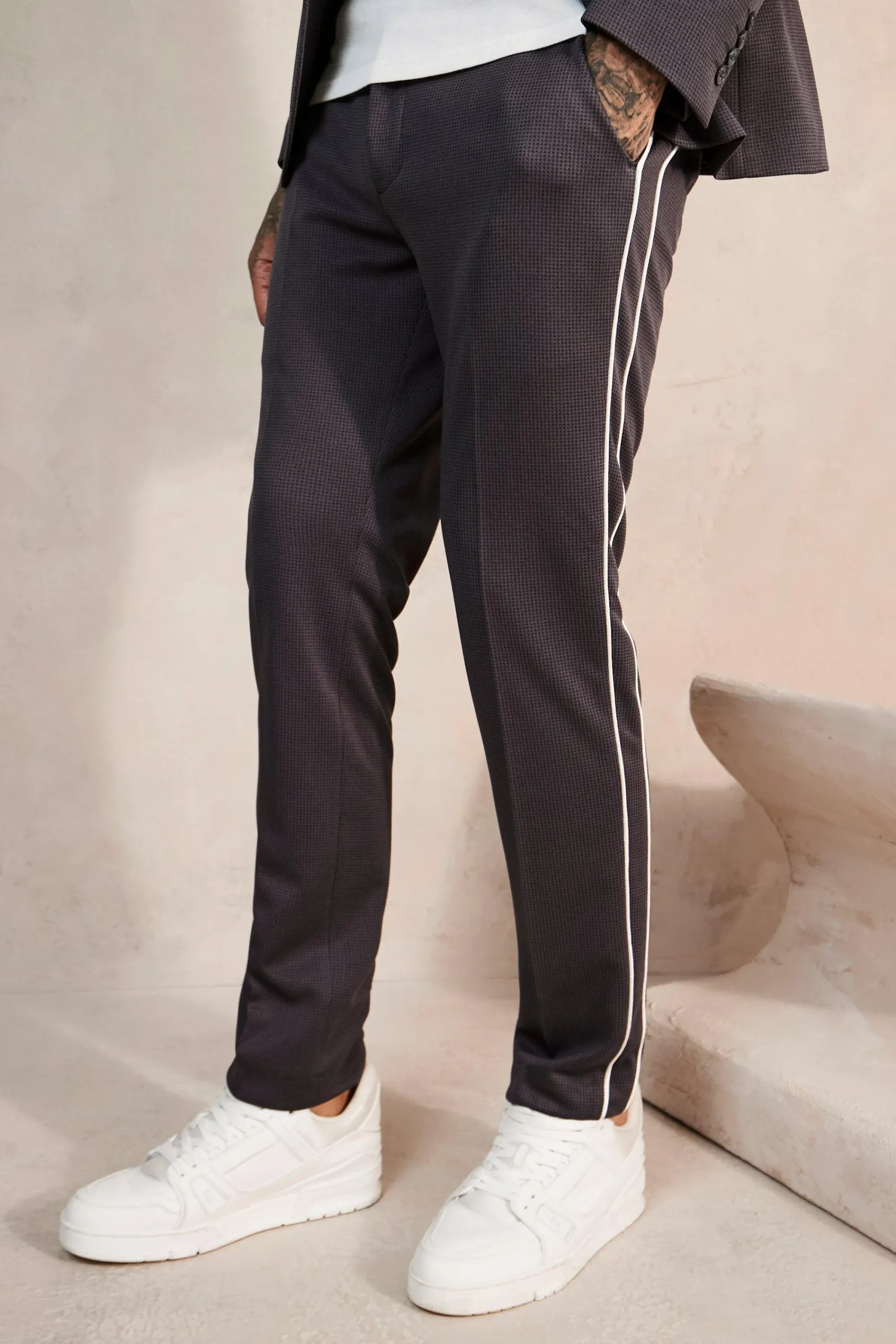 boohooMAN Skinny Dogstooth Side Piping Suit Trousers | UK| Suits & Tailoring