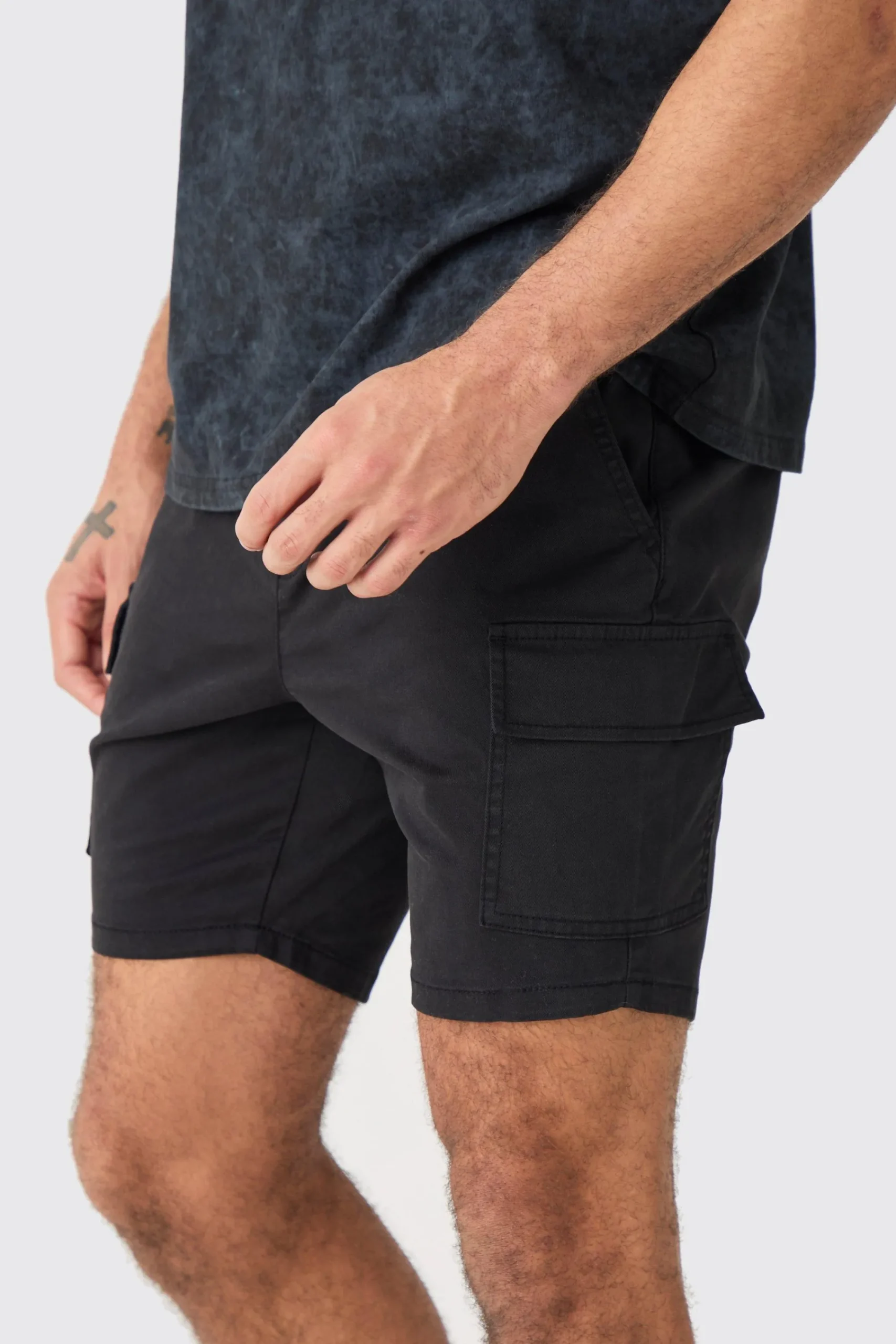 boohooMAN Skinny Fit Elasticated Waist Cargo Shorts In | UK| Shorts