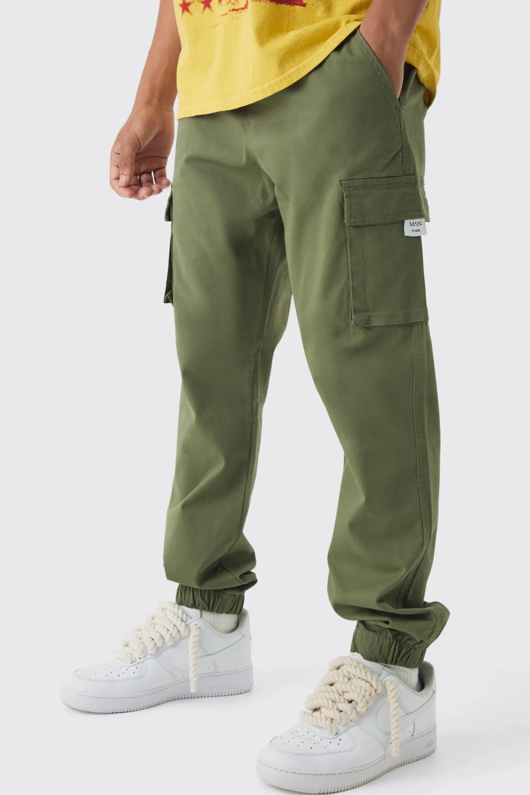 boohooMAN Slim Fit Elasticated Waist Woven Tab Cuffed Cargo Trousers | UK| Trousers|Cargos