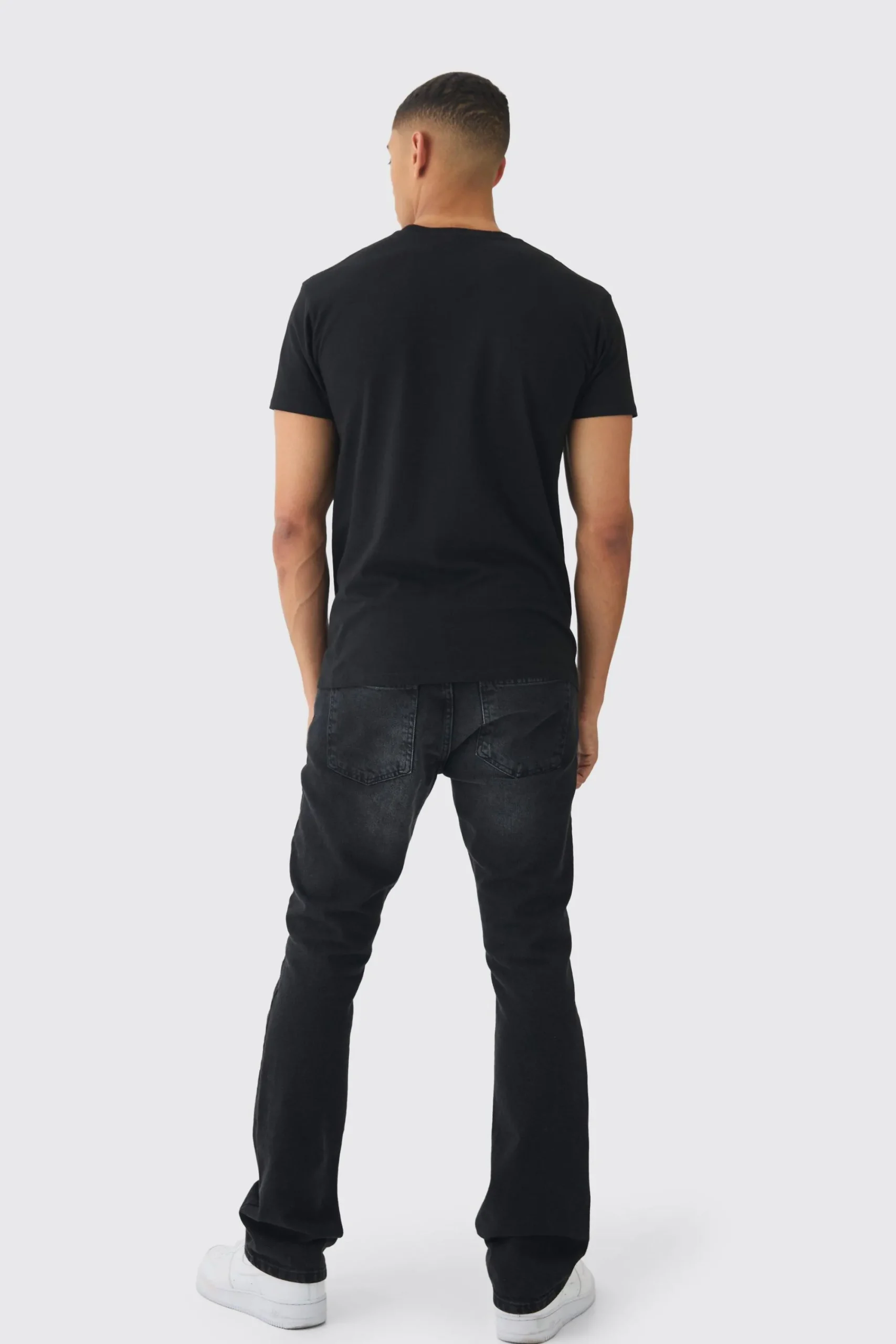 Slim Man Graphic T-Shirt | UK^boohooMAN Online