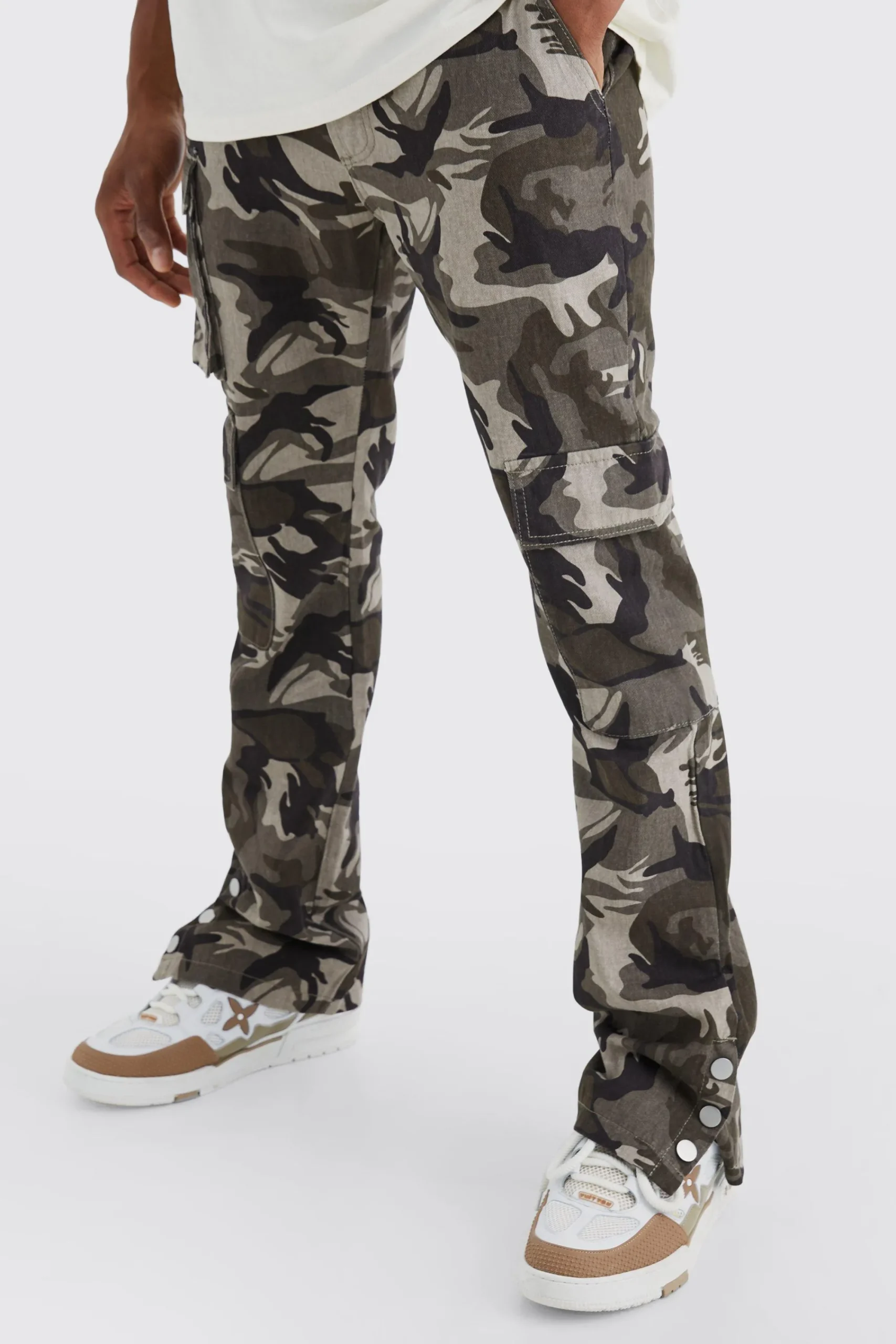 boohooMAN Slim Stacked Popper Hem Multi Cargo Camo Trouser | UK| Trousers
