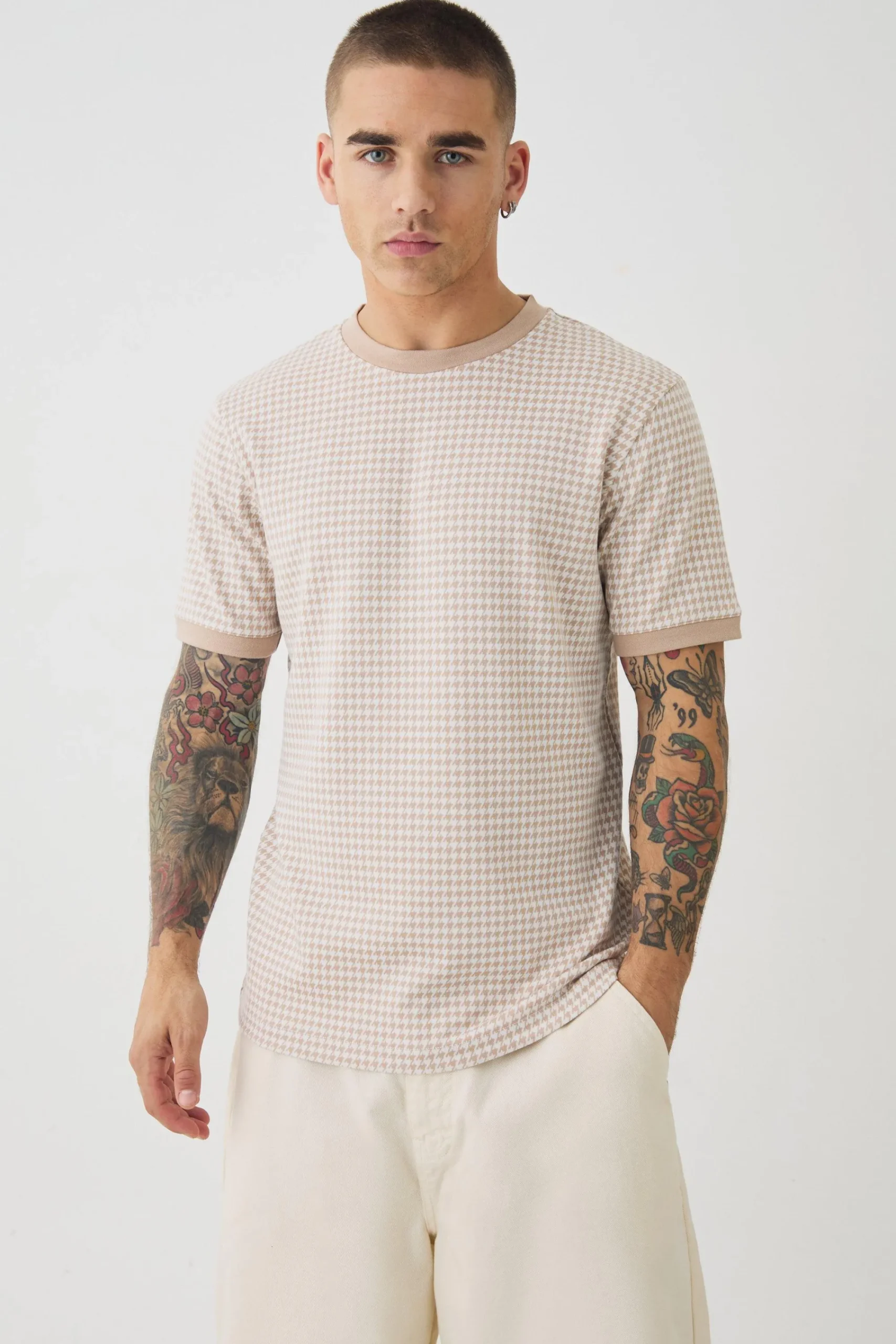 Smart Slim Dogtooth Jacquard Ringer T-shirt | UK^boohooMAN Outlet