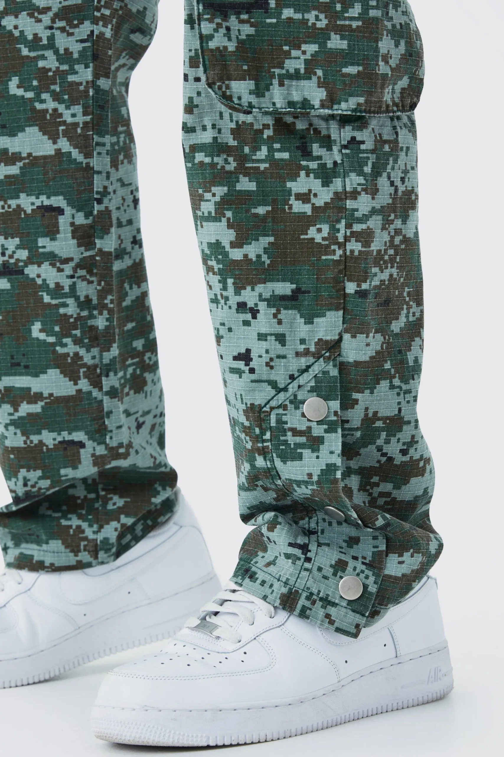 boohooMAN Straight Leg 3d Multi Cargo Camo Trouser | UK| Trousers