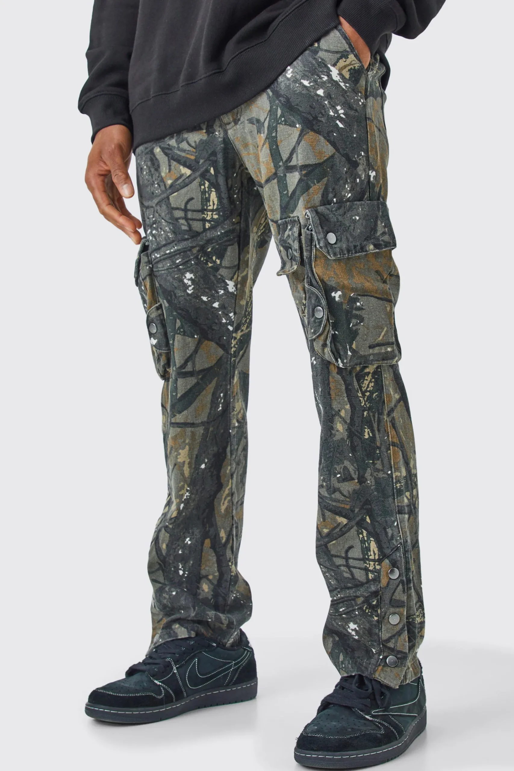 boohooMAN Straight Leg Forrest Camo 3d Cargo Pocket Trouser | UK| Trousers|Cargos