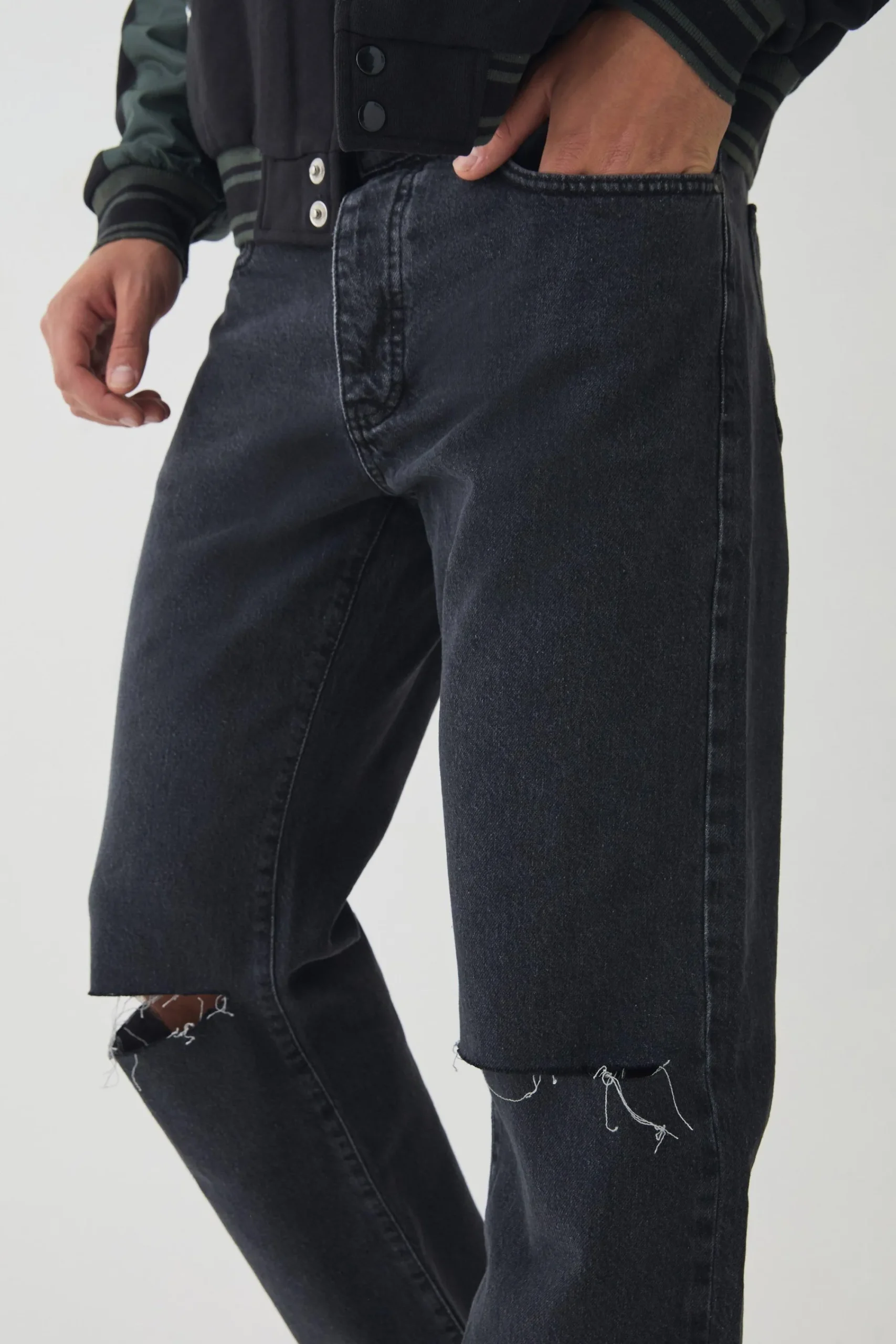 boohooMAN Straight Leg Rigid Ripped Knee Distressed Jeans | UK| Trousers|Jeans