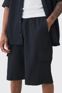 boohooMAN Tall Elasticated Waist Pleated Cargo Short | UK| Shorts
