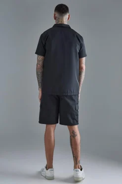 boohooMAN Tall Elasticated Waist Relaxed Nylon Man Cargo Short | UK| Shorts