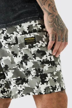 boohooMAN Tall Fixed Waist Camo Twill Cargo Short | UK| Shorts