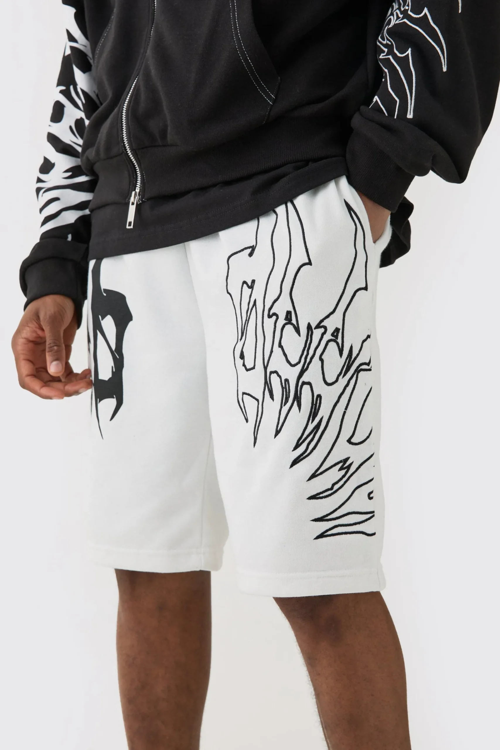 boohooMAN Tall Loose Fit Embroidery Shorts | UK| Shorts