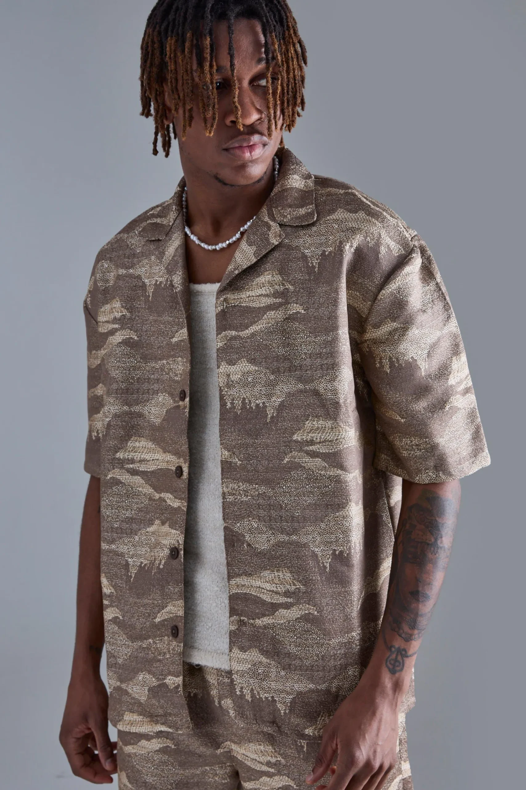 boohooMAN Tall Short Sleeve Textured Drop Revere Shirt In | UK| Shirts