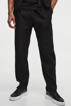 boohooMAN Tapered Fit Elasticated Waist Pleated Trouser | UK| Trousers