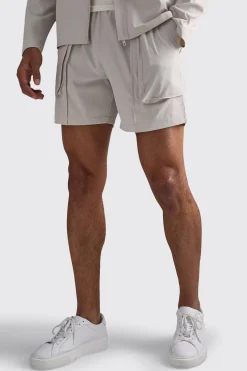 boohooMAN Technical Stretch Smart Pleat Short | UK| Shorts