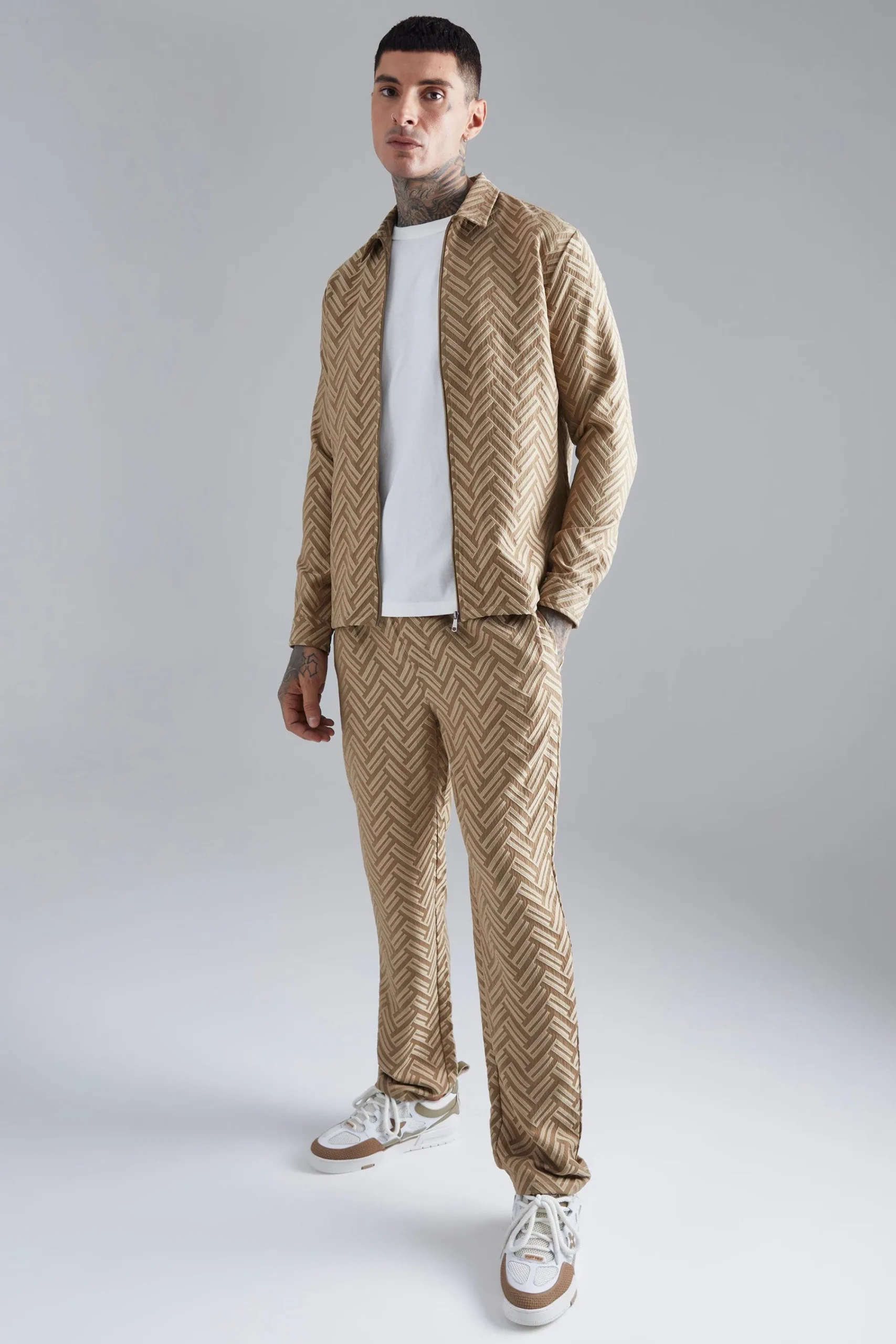 boohooMAN Tonal Geo Smart Straight Trouser | UK| Trousers|Sets & Co-Ords