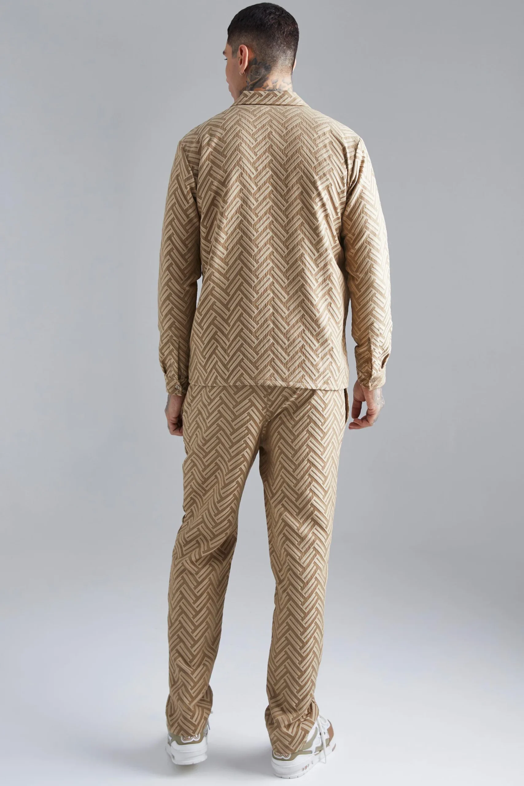 boohooMAN Tonal Geo Smart Zip Set | UK| Sets & Co-Ords